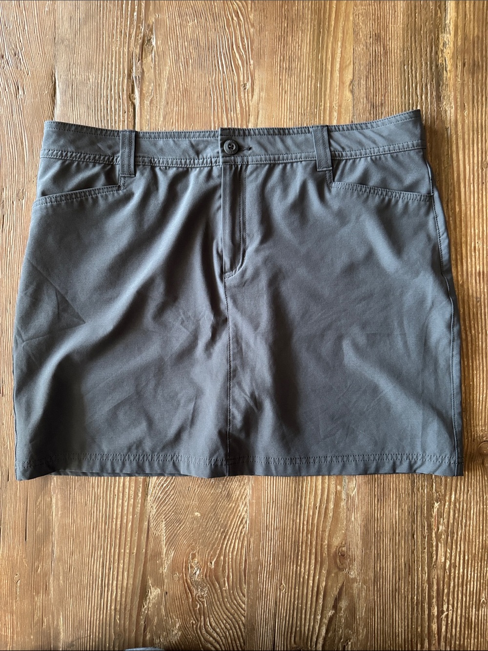 Eddie Bauer Charcoal Gray Women’s Skort
